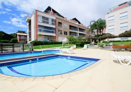 Apartamento no bairro Ingleses do Rio Vermelho em Florianópolis - Cód. 1807