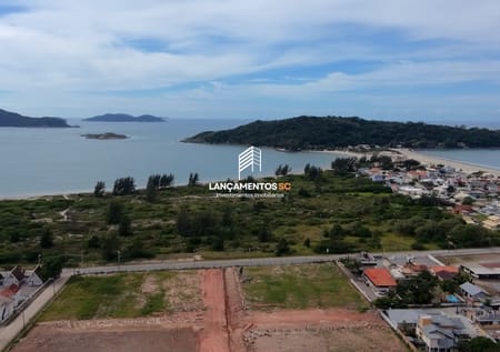 Terreno no bairro Praia do Sonho em Palhoça - Cód. 1661