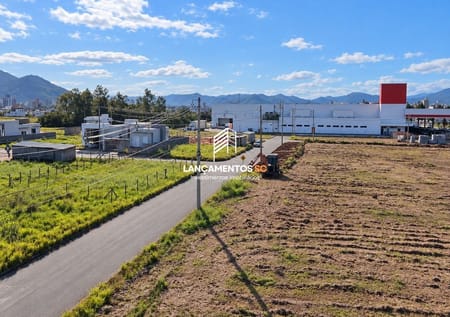 Terreno no bairro Santo Antônio de Pádua em Tubarão - Cód. 1707