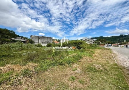Terreno no bairro Fundos em Biguaçu - Cód. 2132
