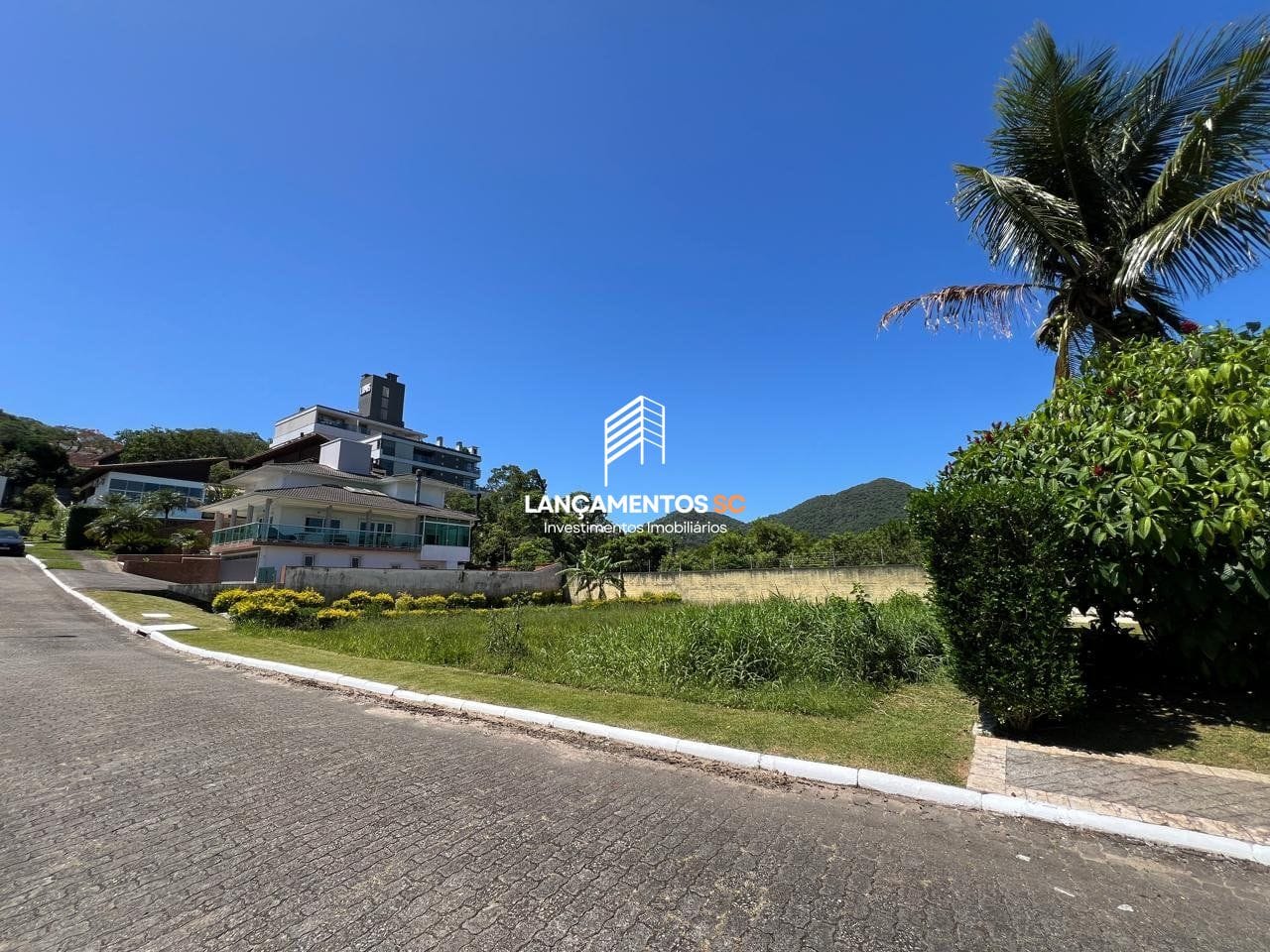 Terreno no bairro Cacupé em Florianópolis - Cód. 1674
