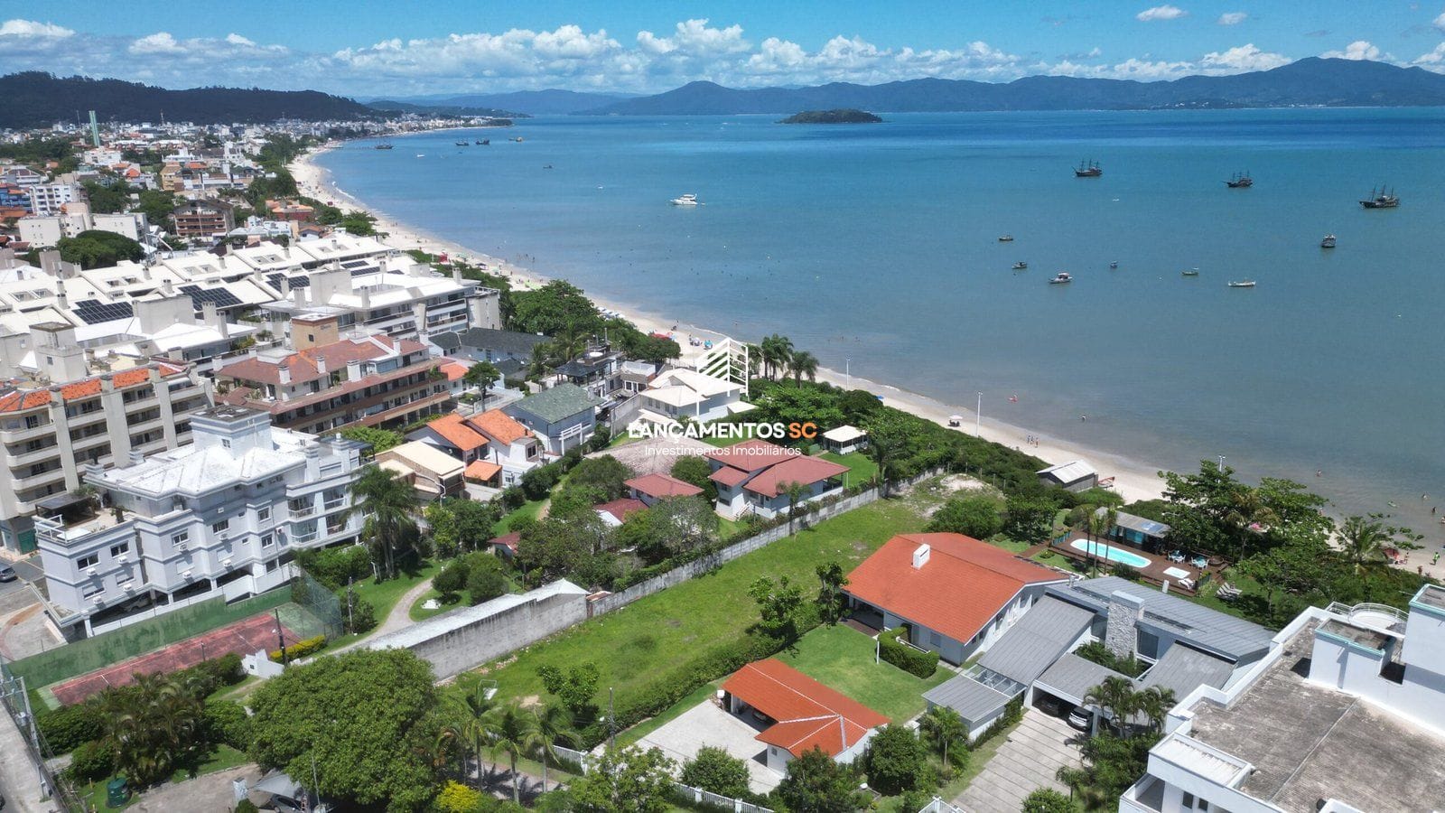 Apartamento no bairro Cachoeira do Bom Jesus em Florianópolis - Cód. 1322