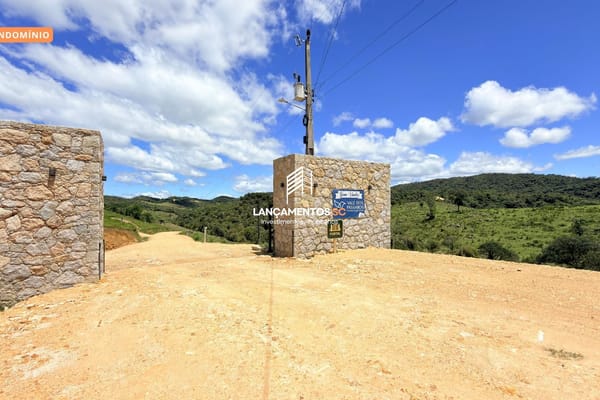 Terreno no bairro Rancho Queimado em Rancho Queimado - Cód. 2074