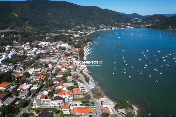 Loja no bairro Sambaqui em Florianópolis - Cód. 2120