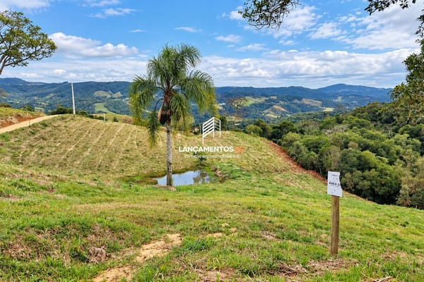 Terreno no bairro Invernadinha em Rancho Queimado - Cód. 2032