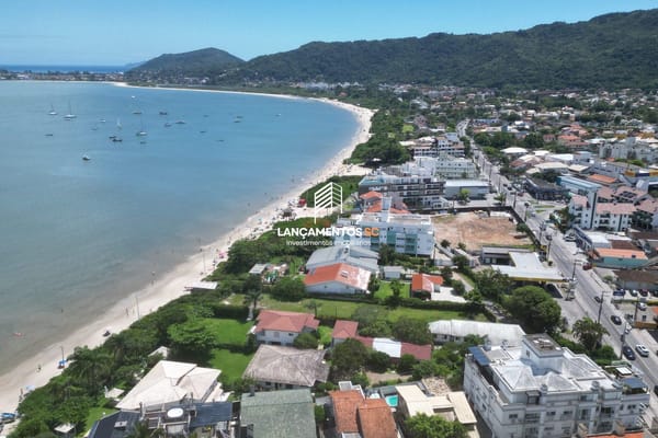 Apartamento no bairro Cachoeira do Bom Jesus em Florianópolis - Cód. 21440