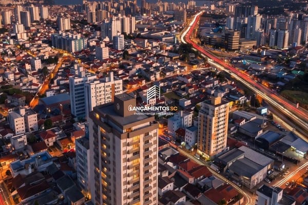 Apartamento no bairro Barreiros em São José - Cód. 2124