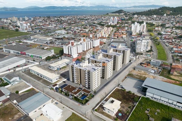 Apartamento no bairro Rio Caveiras em Biguaçu - Cód. 1344