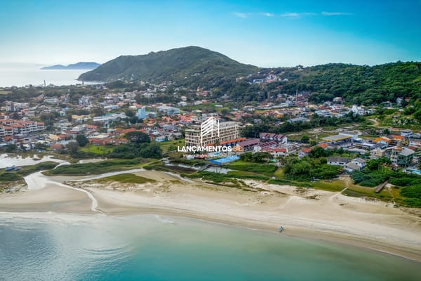 Apartamento no bairro Ponta das Canas em Florianópolis - Cód. 1571