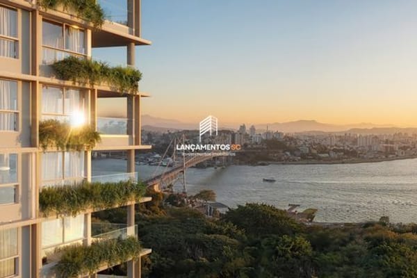 Apartamento no bairro Centro em Florianópolis - Cód. 1264