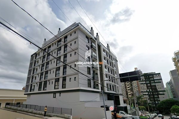 Apartamento no bairro Centro em Florianópolis - Cód. 1806