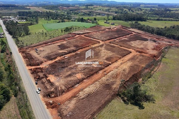 Terreno no bairro Linha Batista em Criciúma - Cód. 2101