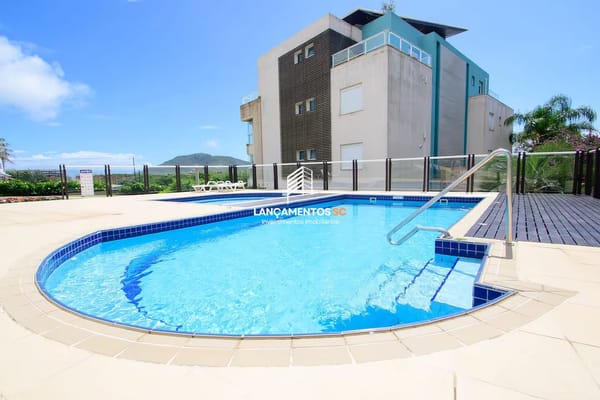 Apartamento no bairro Ingleses do Rio Vermelho em Florianópolis - Cód. 1807