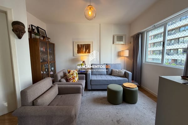 Apartamento no bairro Centro em Florianópolis - Cód. 1804
