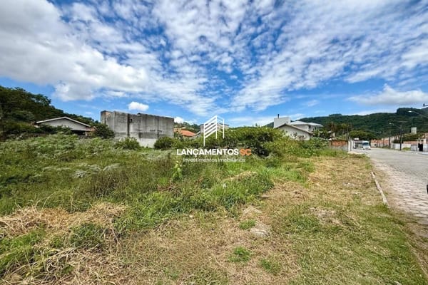 Terreno no bairro Fundos em Biguaçu - Cód. 2130