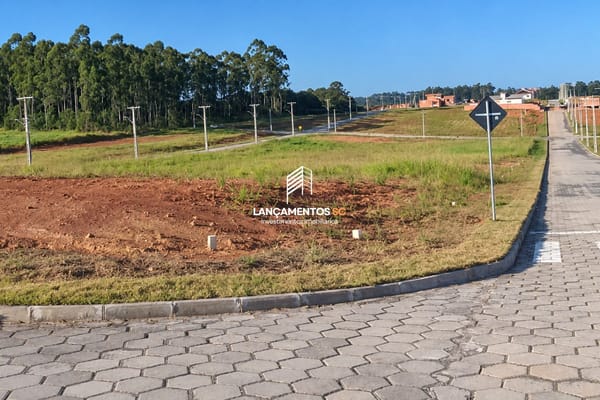 Terreno no bairro Linha Batista em Criciúma - Cód. 2100