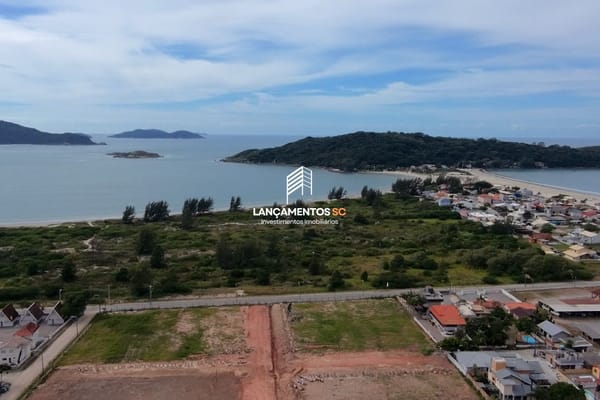 Terreno no bairro Praia do Sonho em Palhoça - Cód. 2139
