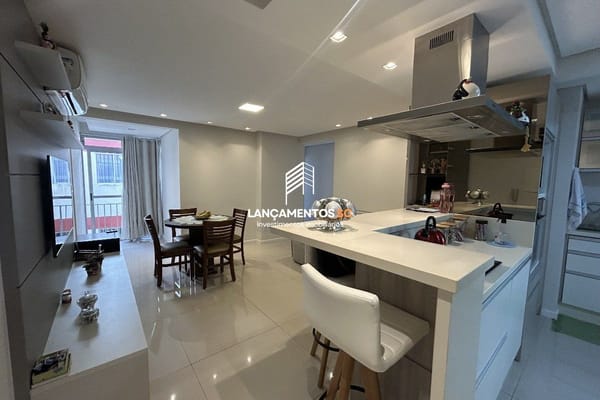 Apartamento no bairro Balneário em Florianópolis - Cód. 1532